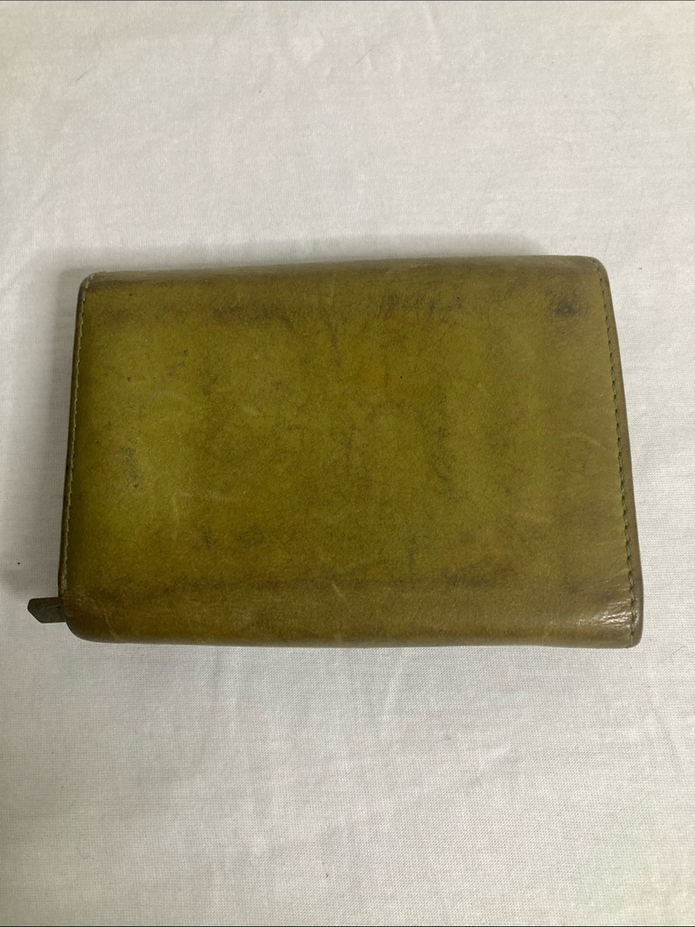 HOBO Olive-Toned Green Leather Kiss-Lock Wallet - Picture 8 of 9